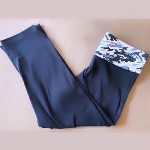 🧘🏻‍♀️  Black Capri Workout/Yoga Pants  🧘🏻‍♀️